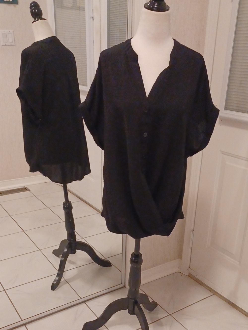 4/$60 Black V-Neck Button Front Twisted Hem Top - Size Large